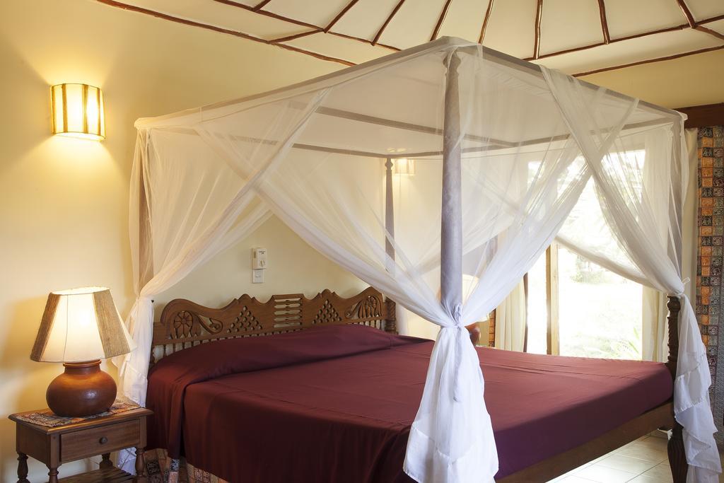 Crystal Bay Resort Watamu Esterno foto